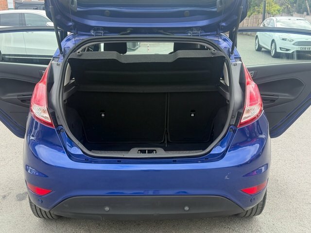 Ford Fiesta 1.5L 1.5 Tdci Zetec Euro 5 Black #20