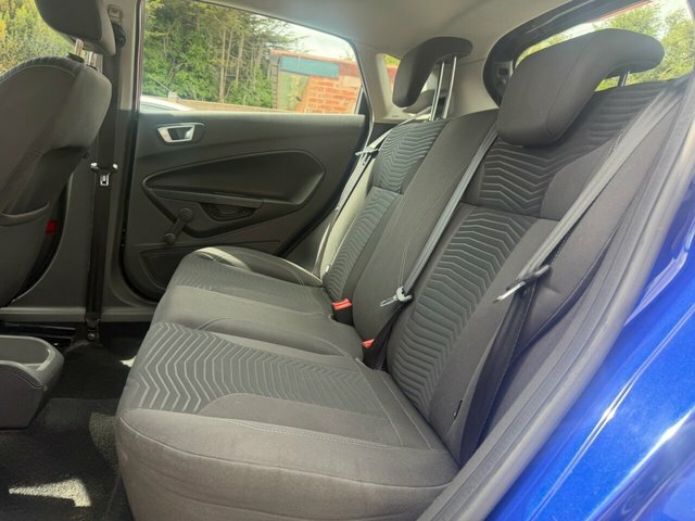 Ford Fiesta 1.5L 1.5 Tdci Zetec Euro 5 Black #46