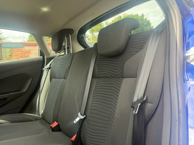 Ford Fiesta 1.5L 1.5 Tdci Zetec Euro 5 Black #47