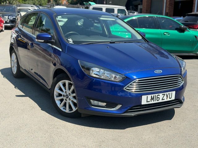 Ford Focus 1.0T Ecoboost Titanium Hatchback E Blue #2