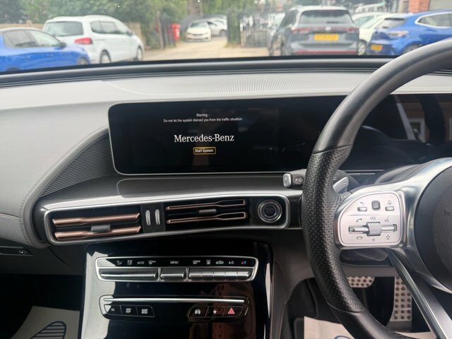 Mercedes-Benz EQC Eqc 400 300Kw Amg Line 80Kwh Black #39