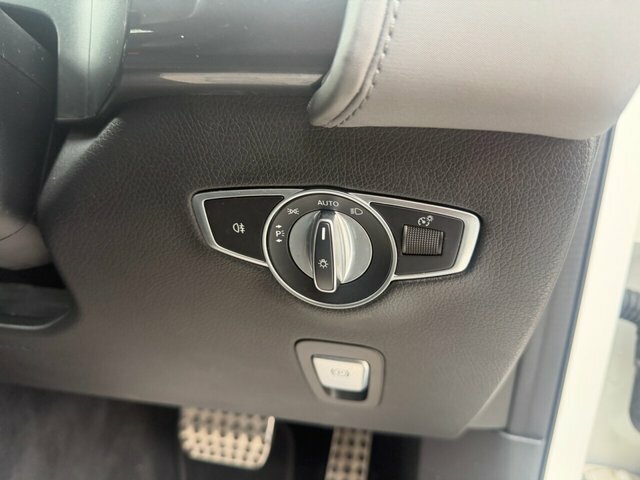 Mercedes-Benz EQC Eqc 400 300Kw Amg Line 80Kwh Black #33