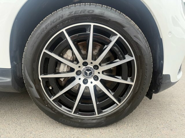 Mercedes-Benz EQC Eqc 400 300Kw Amg Line 80Kwh Black #19