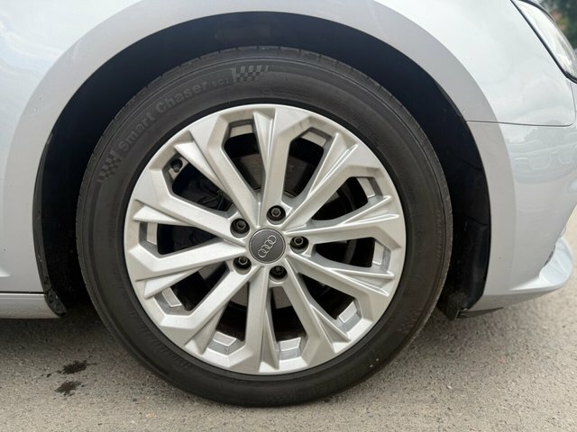 Audi A4 2.0 Tdi Ultra Sport Estate S Tronic Eur White #19