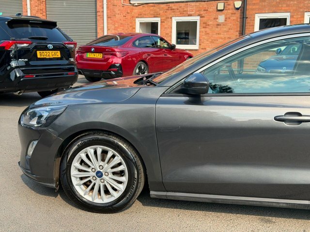 Ford Focus 1.0T Ecoboost Titanium Hatchback E LT19FVL Grey #6