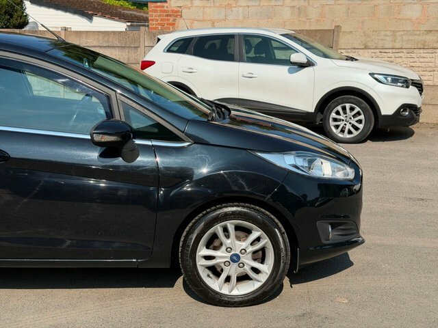 Ford Fiesta 1.0T Ecoboost Zetec Hatchback Powershif Black #4