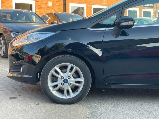 Ford Fiesta 1.0T Ecoboost Zetec Bo Play Series Euro 6 S S Brown #25