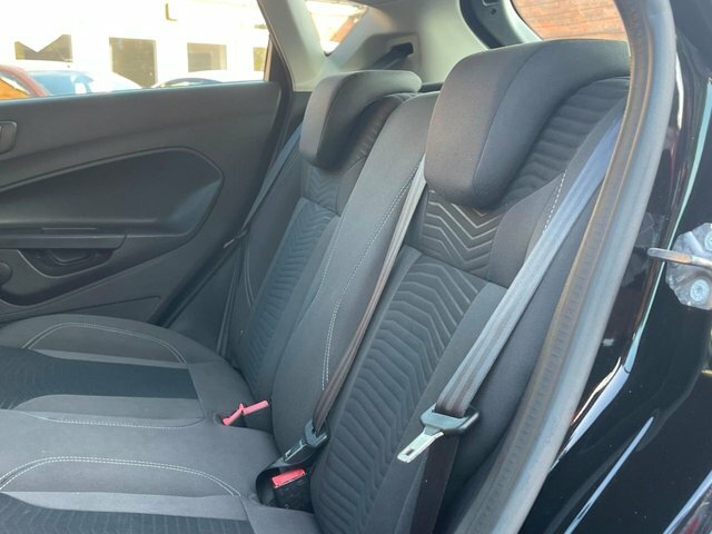 Ford Fiesta 1.0T Ecoboost Zetec Bo Play Series Euro 6 S S Brown #51