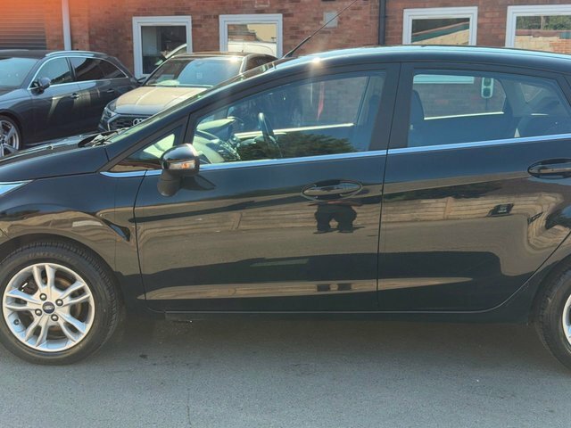 Ford Fiesta 1.0T Ecoboost Zetec Bo Play Series Euro 6 S S Brown #23