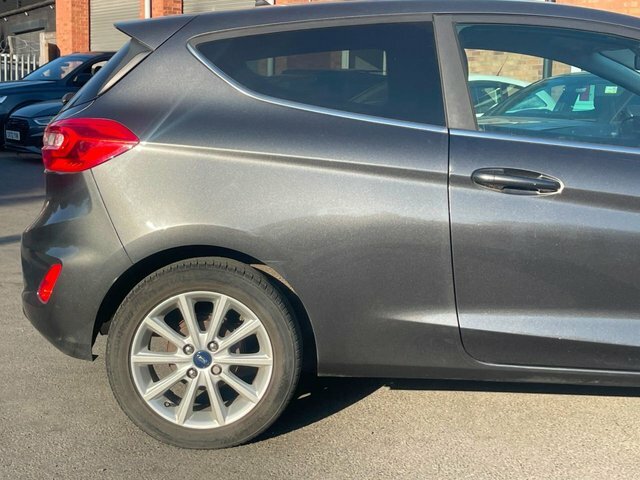 Ford Fiesta 1.0T Ecoboost Titanium Hatchback E KW67HBL Grey #5