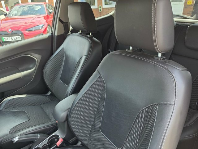 Ford Fiesta 1.0 Ecoboost Zetec Red #50