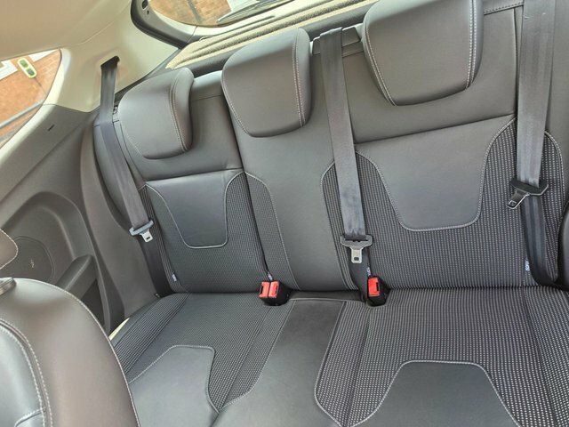 Ford Fiesta 1.0 Ecoboost Zetec Red #54