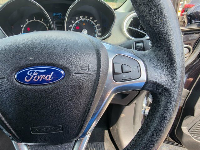 Ford Fiesta 1.0 Ecoboost Zetec Red #40