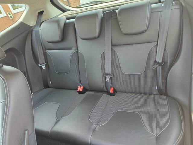 Ford Fiesta 1.0 Ecoboost Zetec Red #53