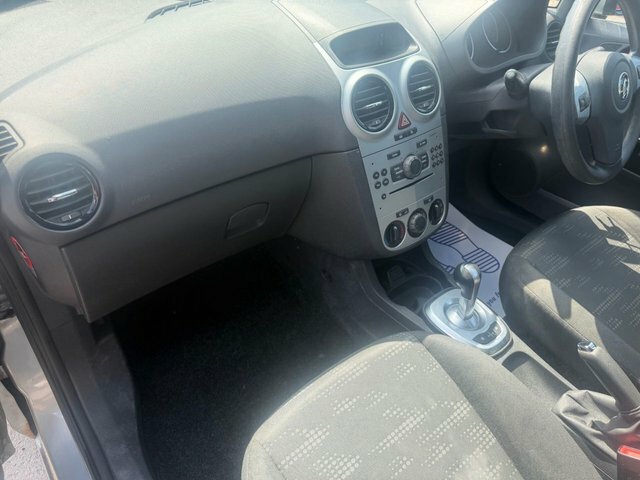 Vauxhall Corsa Active Red #37