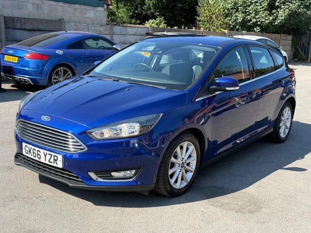 Ford Focus 1.0T Ecoboost Titanium Hatchback E GK66YZR Blue #6