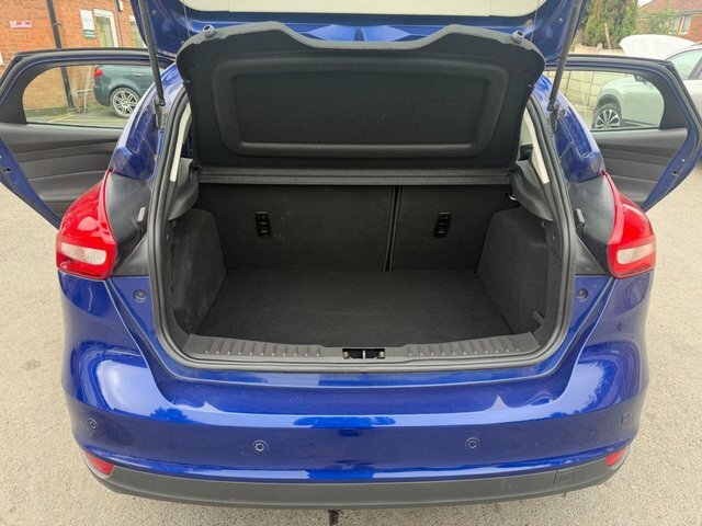 Ford Focus Blue #18