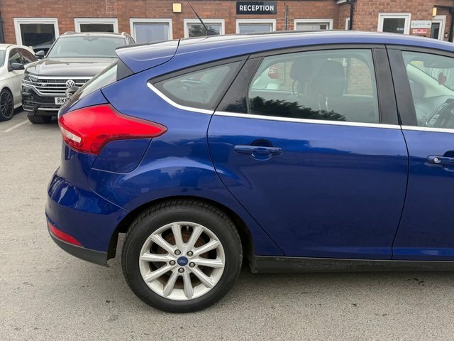 Ford Focus Blue #13