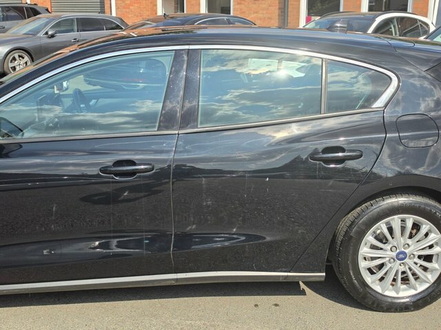 Ford Focus 1.0 Ecoboost 125 Active Grey #21