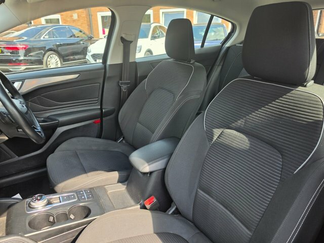 Ford Focus 1.0 Ecoboost 125 Active Grey #48