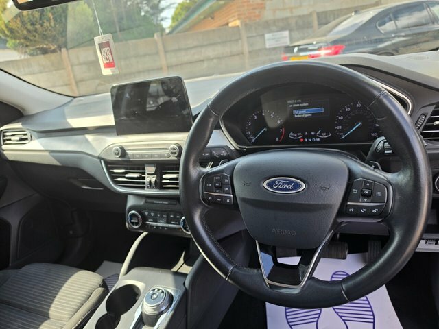 Ford Focus 1.0 Ecoboost 125 Active Grey #38