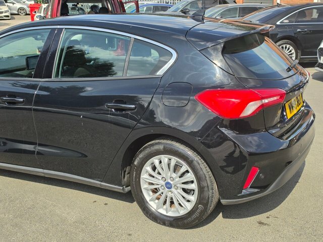 Ford Focus 1.0 Ecoboost 125 Active Grey #19