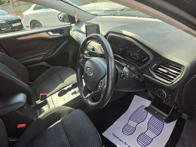 Ford Focus 1.0 Ecoboost 125 Active Grey #32