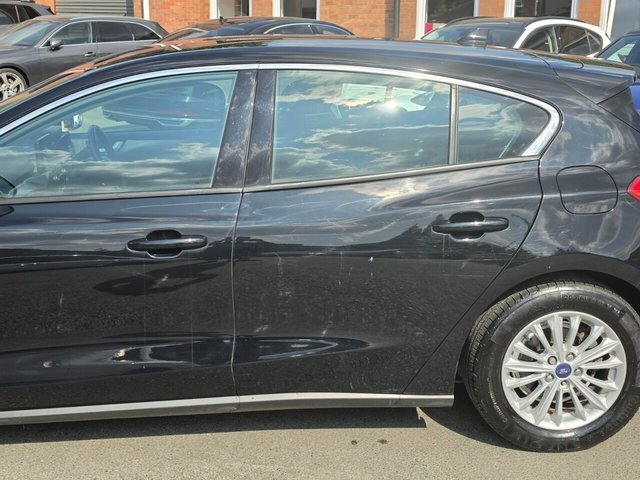 Ford Focus 1.0 Ecoboost 125 Active Grey #20