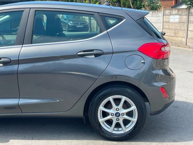 Ford Fiesta Hatchback Grey #15