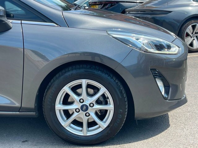 Ford Fiesta Hatchback Grey #3