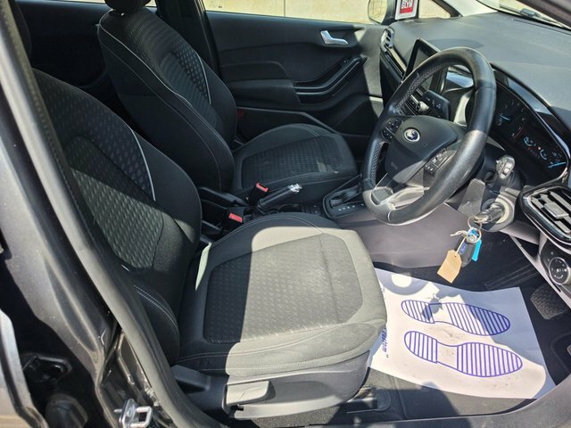Ford Fiesta Hatchback Grey #41