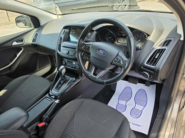 Ford Focus 1.0T Ecoboost Titanium Hatchback E LL66CMZ Grey #2