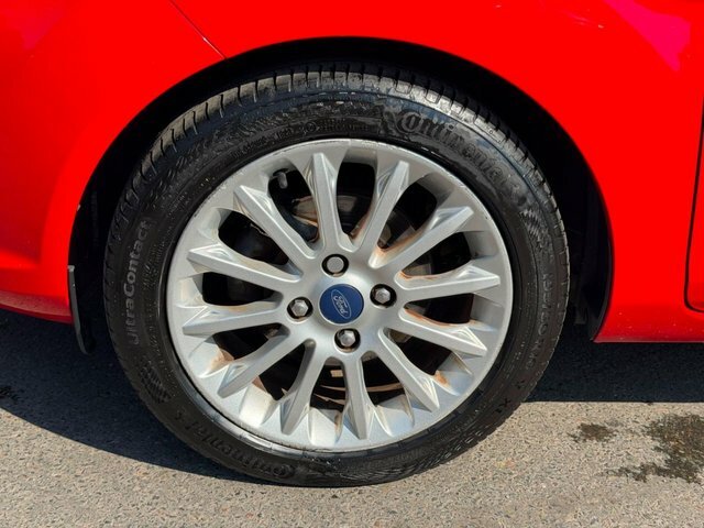 Ford Fiesta Hatchback Style 2013 Red #56