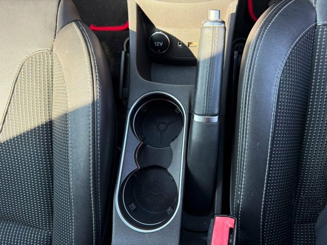 Ford Fiesta Hatchback Style 2013 Red #39