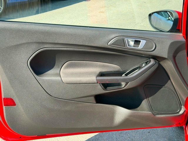 Ford Fiesta Hatchback Style 2013 Red #43