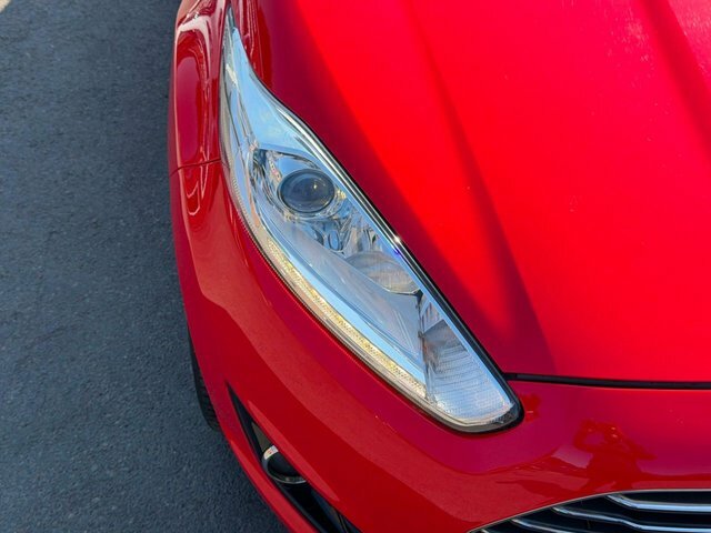 Ford Fiesta Hatchback Style 2013 Red #23