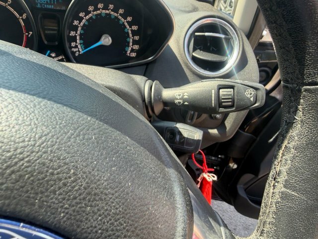 Ford Fiesta 1.0 Titanium 79 Bhp Blue #43