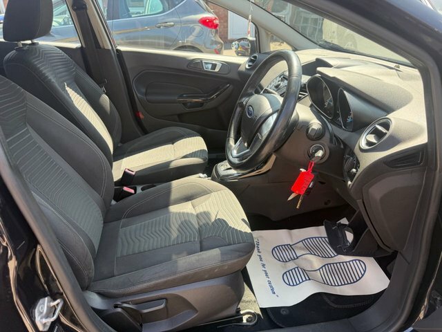 Ford Fiesta 1.0 Titanium 79 Bhp Blue #24