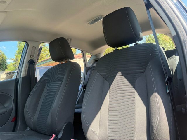 Ford Fiesta 1.0 Titanium 79 Bhp Blue #51