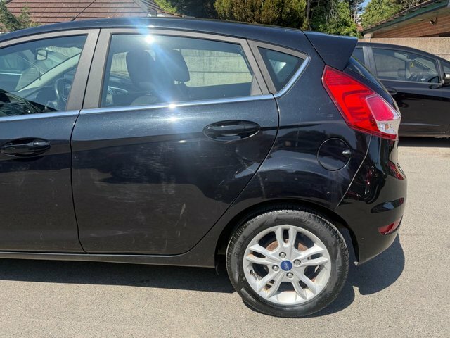 Ford Fiesta 1.0 Titanium 79 Bhp Blue #20