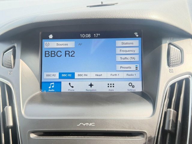 Ford Focus 1.0 Ecoboost 125 Titanium X Grey #35