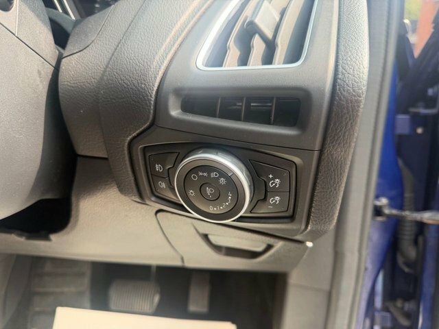 Ford Focus 1.0 Ecoboost 125 Titanium X Grey #52