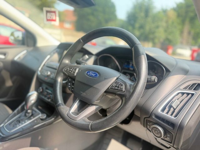 Ford Focus 1.0 Ecoboost 125 Titanium X Grey #2