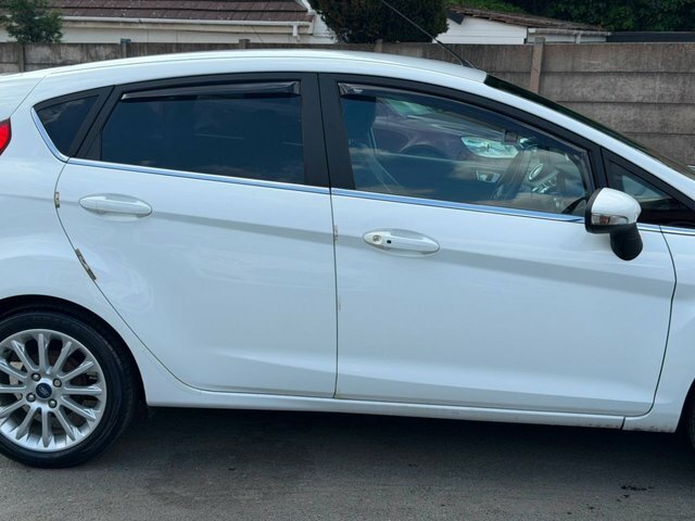 Ford Fiesta Zetec Blue #6
