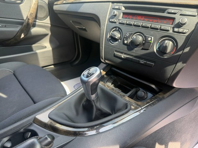 BMW 1 Series 2.0 Se Blue #37