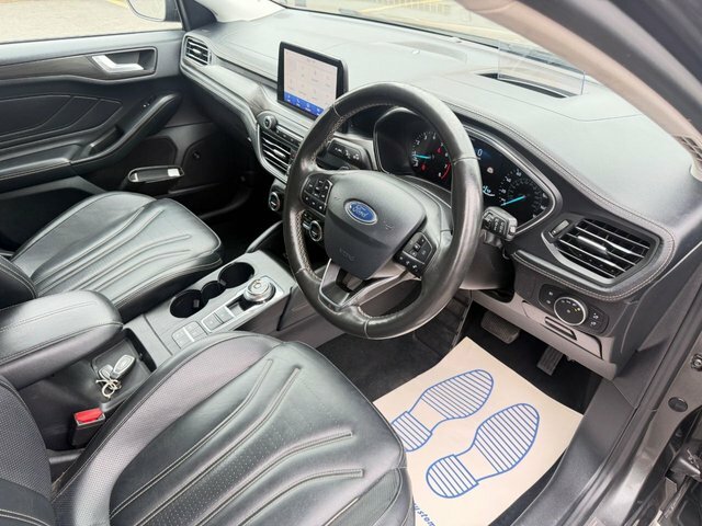 Ford Focus 1.0T Ecoboost Titanium #28