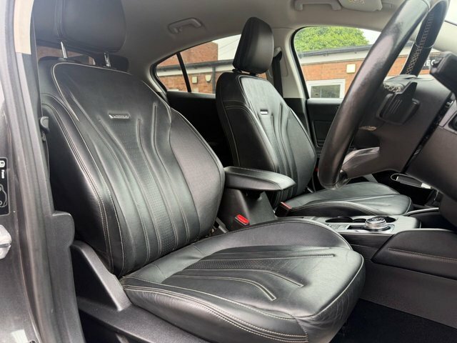 Ford Focus 1.0T Ecoboost Titanium #77