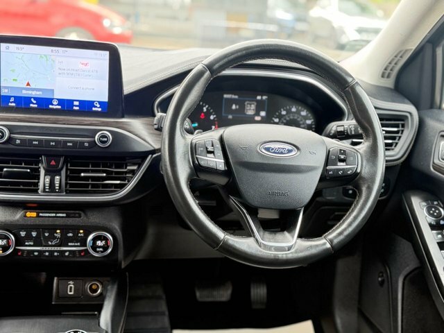 Ford Focus 1.0T Ecoboost Titanium #14