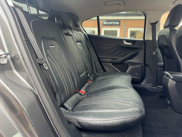 Ford Focus 1.0T Ecoboost Titanium #66