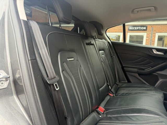 Ford Focus 1.0T Ecoboost Titanium #65